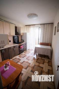 1-к квартира, посуточно, 40м2, 2/10 этаж