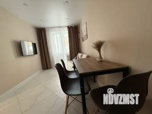 1-к квартира, посуточно, 42м2, 4/10 этаж