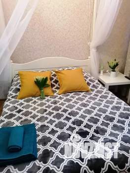 1-к квартира, посуточно, 40м2, 2/4 этаж