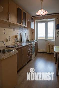 1-к квартира, посуточно, 39м2, 10/10 этаж