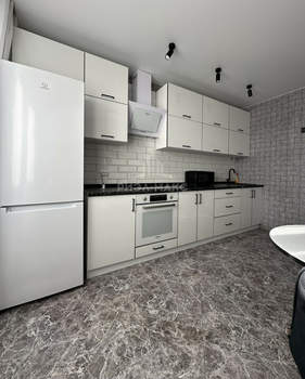 1-к квартира, на длительный срок, 42м2, 10/14 этаж