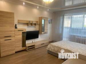 1-к квартира, посуточно, 38м2, 8/10 этаж