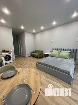 Студия квартира, посуточно, 35м2, 9/9 этаж