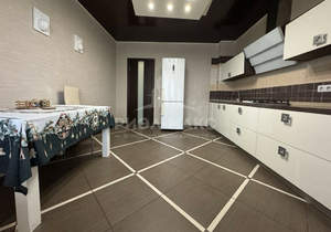 2-к квартира, на длительный срок, 80м2, 8/10 этаж