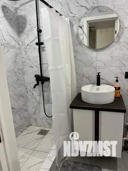 Студия квартира, посуточно, 40м2, 7/9 этаж