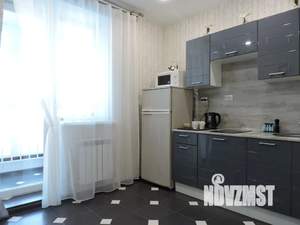 1-к квартира, посуточно, 42м2, 9/16 этаж