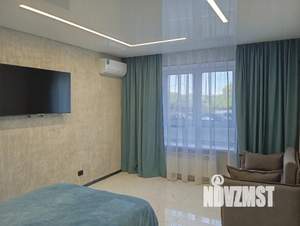 Студия квартира, посуточно, 32м2, 1/16 этаж