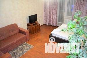 1-к квартира, посуточно, 59м2, 1/1 этаж