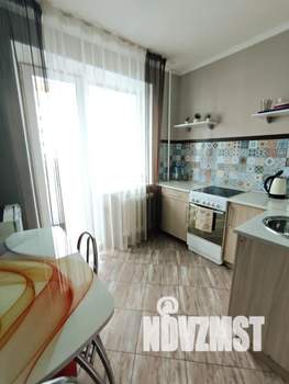 1-к квартира, посуточно, 32м2, 7/10 этаж