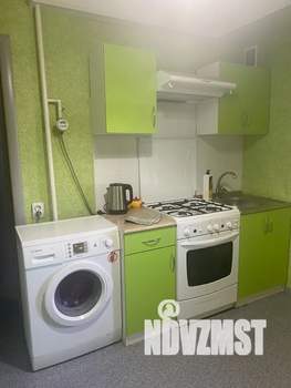 1-к квартира, посуточно, 40м2, 8/10 этаж