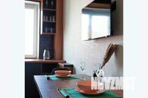 1-к квартира, посуточно, 42м2, 13/16 этаж