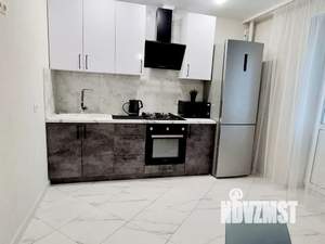 1-к квартира, посуточно, 40м2, 7/10 этаж