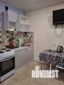 Студия квартира, посуточно, 27м2, 1/10 этаж