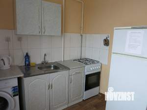 1-к квартира, посуточно, 37м2, 4/10 этаж