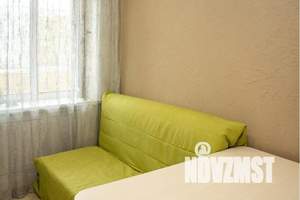 1-к квартира, посуточно, 36м2, 1/10 этаж