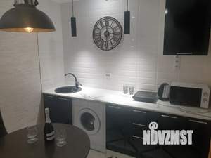 1-к квартира, посуточно, 40м2, 1/10 этаж