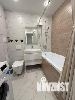 1-к квартира, посуточно, 42м2, 4/10 этаж