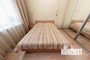 1-к квартира, посуточно, 42м2, 1/1 этаж