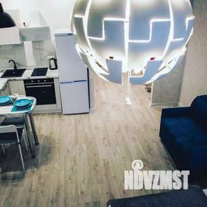 Студия квартира, посуточно, 34м2, 7/10 этаж