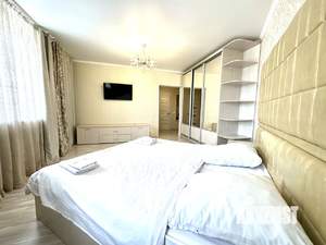 1-к квартира, посуточно, 45м2, 8/15 этаж