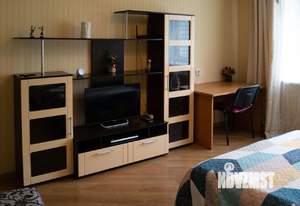 1-к квартира, посуточно, 38м2, 6/10 этаж