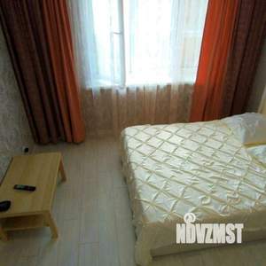 1-к квартира, посуточно, 58м2, 1/1 этаж