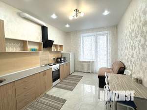 1-к квартира, посуточно, 57м2, 10/12 этаж