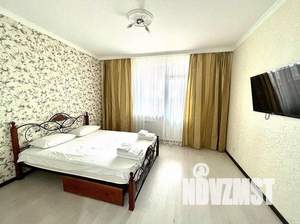 2-к квартира, посуточно, 75м2, 1/1 этаж