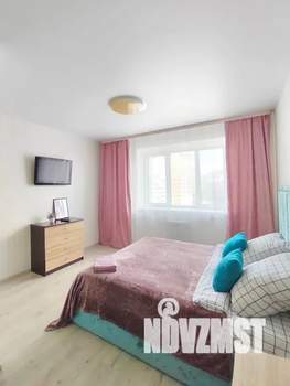 1-к квартира, посуточно, 38м2, 7/14 этаж