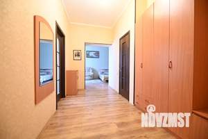 1-к квартира, посуточно, 39м2, 10/10 этаж