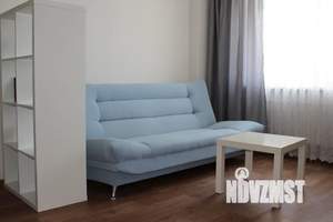 1-к квартира, посуточно, 44м2, 11/16 этаж