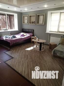 Студия квартира, посуточно, 30м2, 1/5 этаж