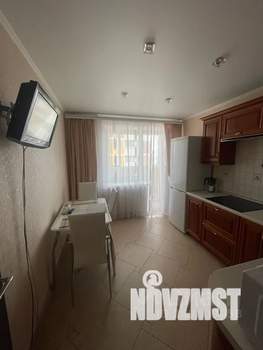 1-к квартира, посуточно, 37м2, 5/14 этаж