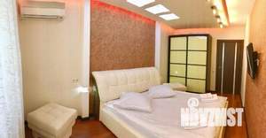 2-к квартира, посуточно, 65м2, 1/1 этаж