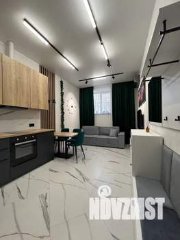 Студия квартира, посуточно, 32м2, 1/10 этаж