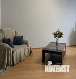 1-к квартира, посуточно, 36м2, 1/15 этаж