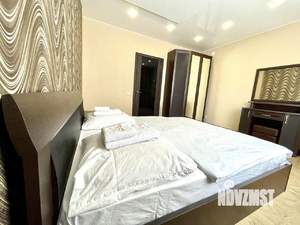 1-к квартира, посуточно, 65м2, 1/1 этаж