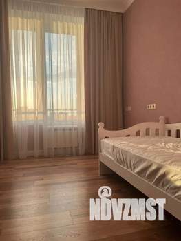 3-к квартира, посуточно, 70м2, 17/17 этаж