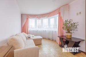 2-к квартира, вторичка, 73м2, 7/10 этаж