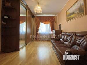 5-к квартира, вторичка, 214м2, 1/5 этаж