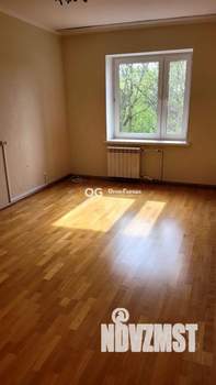 3-к квартира, вторичка, 217м2, 3/5 этаж