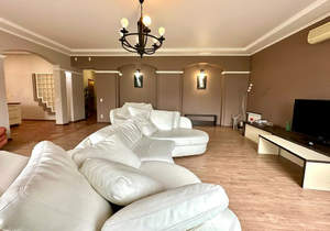 4-к квартира, вторичка, 176м2, 5/6 этаж