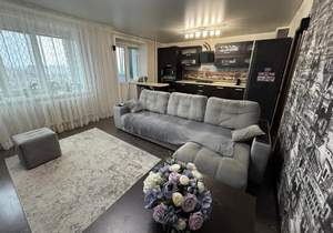 2-к квартира, вторичка, 60м2, 10/10 этаж