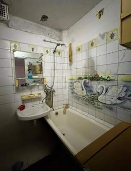 3-к квартира, вторичка, 69м2, 1/5 этаж