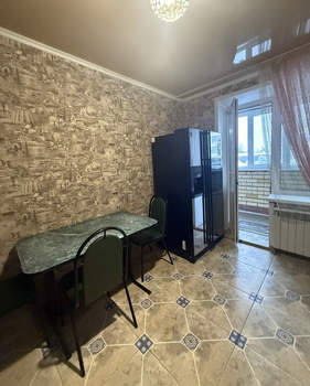 2-к квартира, вторичка, 61м2, 1/9 этаж