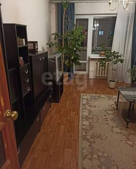 3-к квартира, вторичка, 64м2, 9/10 этаж