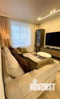 2-к квартира, вторичка, 73м2, 1/9 этаж
