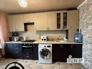 2-к квартира, вторичка, 61м2, 1/9 этаж
