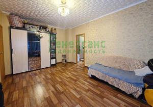 2-к квартира, вторичка, 52м2, 1/4 этаж