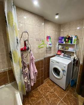 2-к квартира, вторичка, 43м2, 1/10 этаж